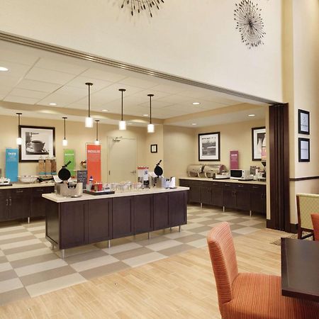 Hampton Inn & Suites Philadelphia Montgomeryville North Wales Экстерьер фото