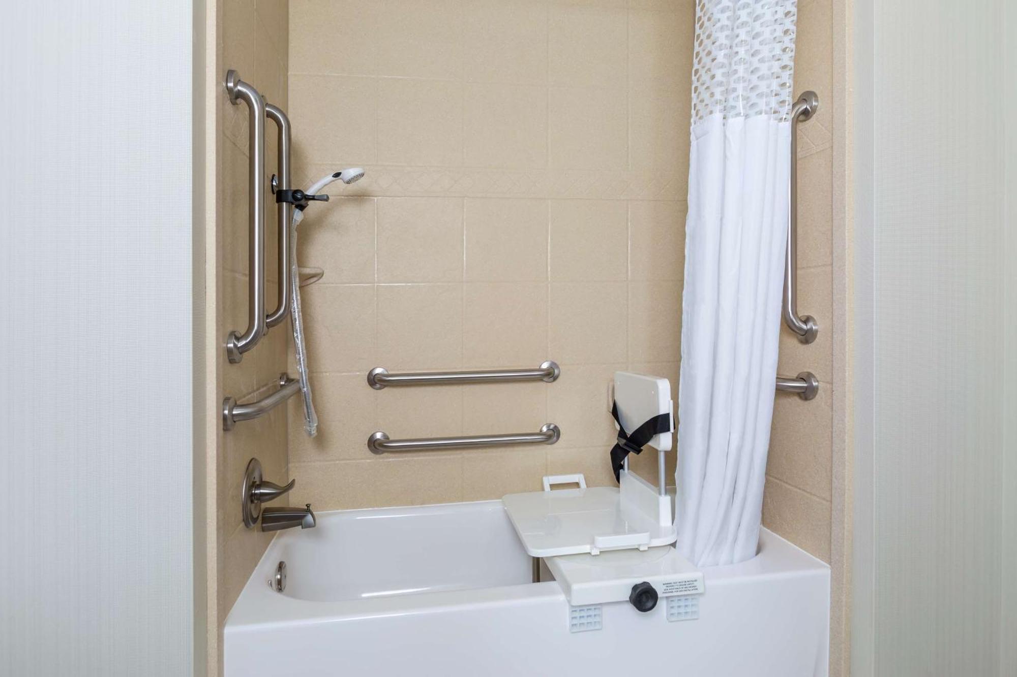 Hampton Inn & Suites Philadelphia Montgomeryville North Wales Экстерьер фото
