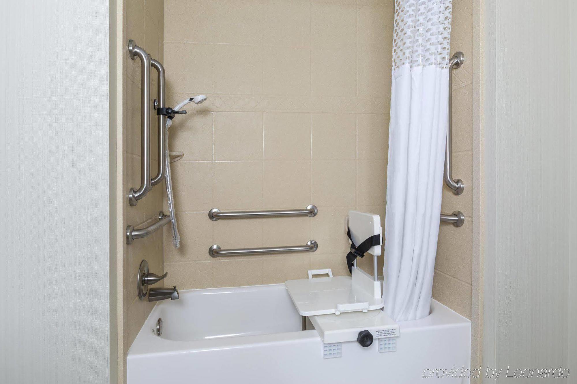 Hampton Inn & Suites Philadelphia Montgomeryville North Wales Экстерьер фото